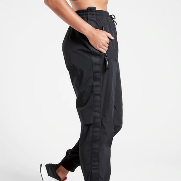 Athleta Legend Track Pants size L Black - Picture 2 of 8